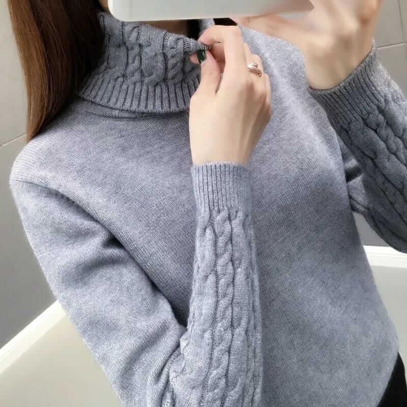 Blusa Gola Alta Trabalhada Inverno 2022 - Velvett 
